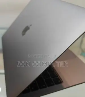 New Laptop Apple MacBook 8GB Intel Core I5 SSD 512GB