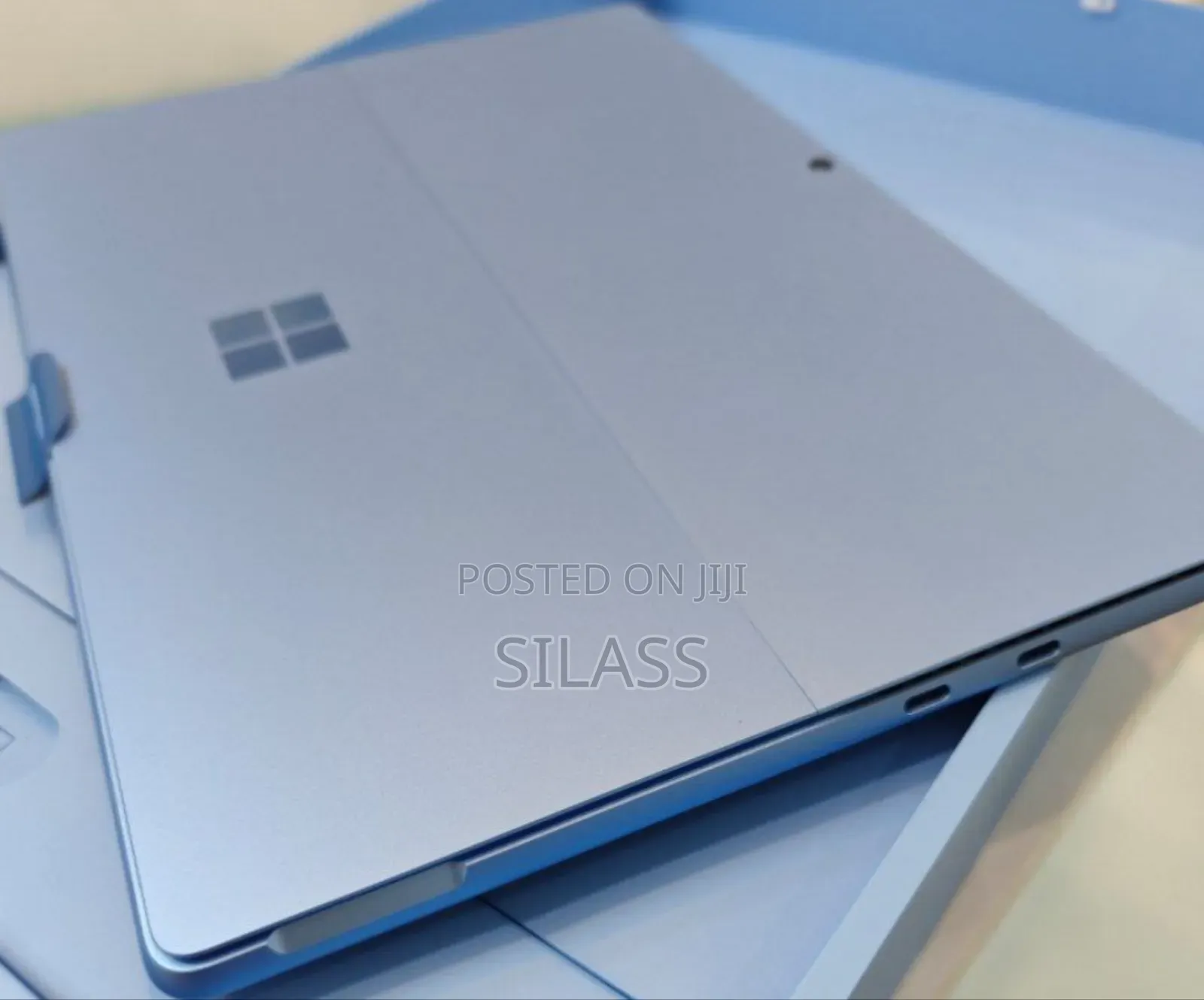 New Microsoft Surface Pro 11th Edition, a Copilot+ PC 16GB SSD 512GB