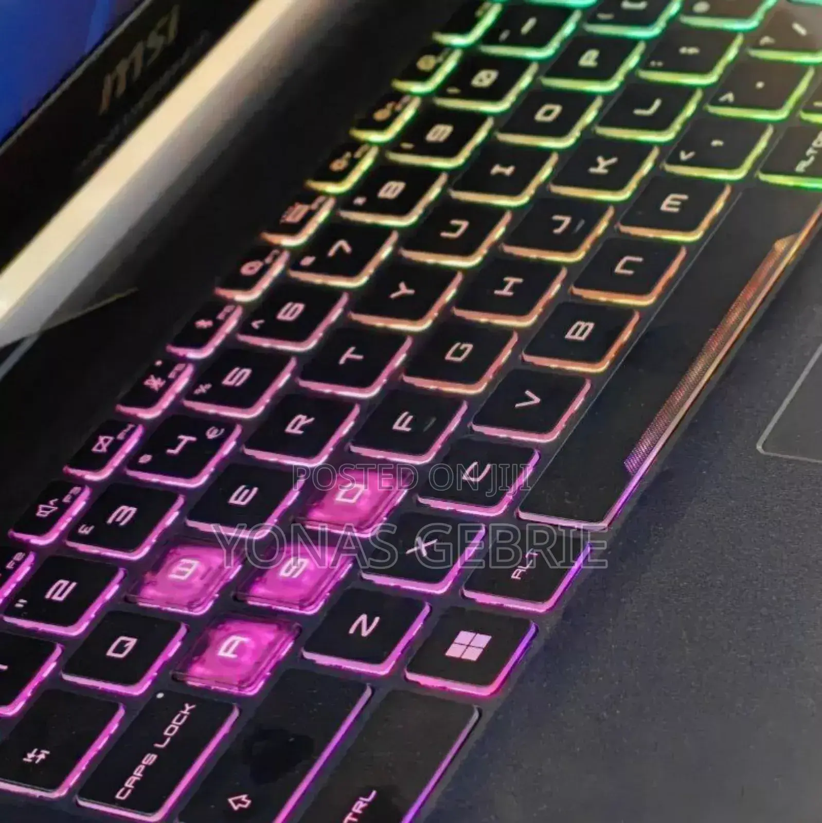 New Laptop MSI Cyborg 15 16GB Intel Core Ultra 7 SSD 1T