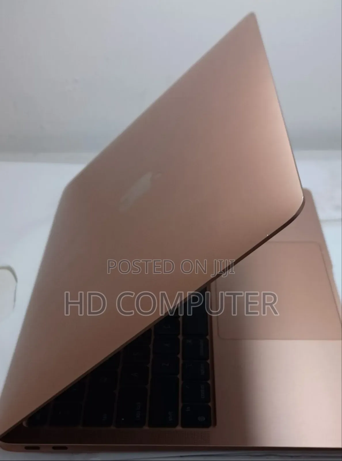 New Laptop Apple MacBook Air 2020 M1 8GB Apple M1 SSD 256GB