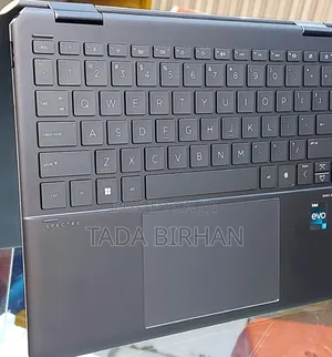 New Laptop HP Spectra 13 16GB Intel Core I7 SSD 1T