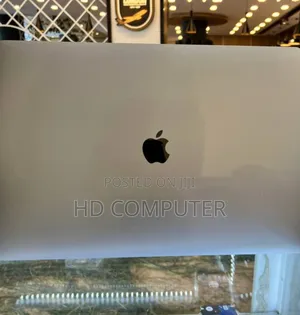 New Laptop Apple MacBook Pro 2018 16GB Intel Core I9 SSD 1T