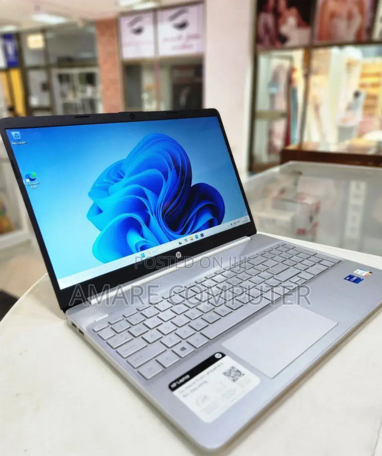 New Laptop HP Stream Notebook 8GB Intel Core I7 SSD 512GB