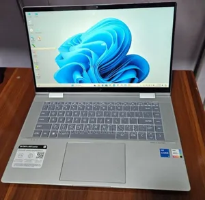 New Laptop HP Envy X360 8GB Intel Core I5 SSD 512GB