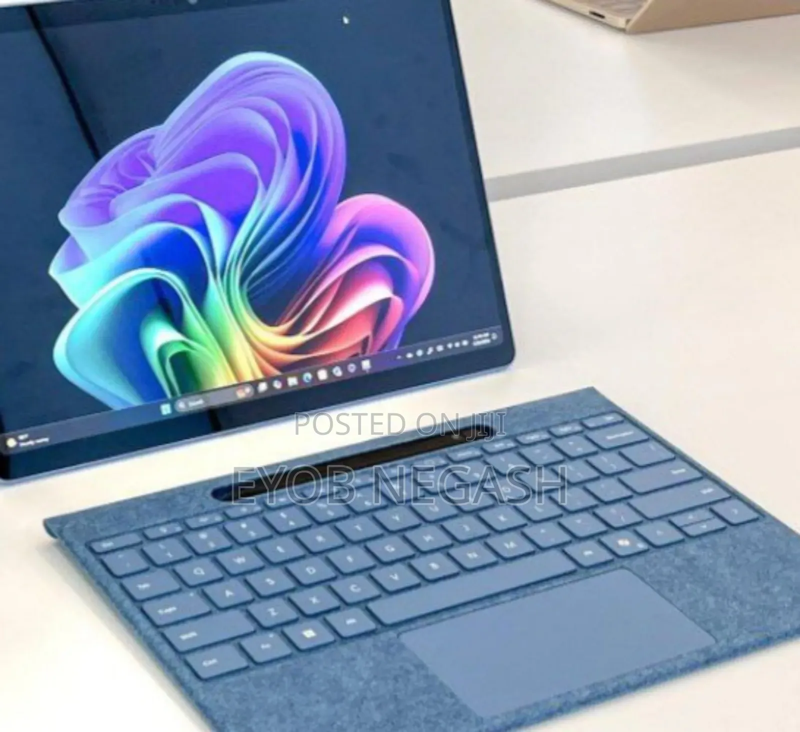 New Microsoft Surface Pro 11th Edition, a Copilot+ PC 16GB SSD 512GB