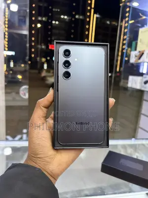 New Samsung Galaxy S24 128 GB Black