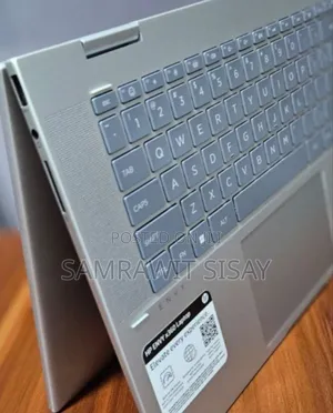 New Laptop HP Envy X360 8GB Intel Core I5 SSD 512GB