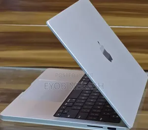 New Laptop Apple MacBook Pro 2023 M3 Pro 14-Inch 8GB Apple M3 SSD 512GB