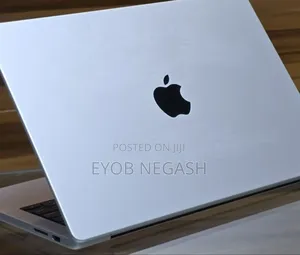 New Laptop Apple MacBook Pro 2023 M3 Pro 14-Inch 8GB Apple M3 SSD 512GB