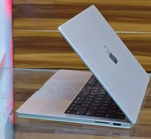 New Laptop Apple MacBook Pro 2023 M3 14-Inch 8GB Apple M3 Pro SSD 512GB