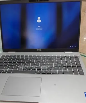 Photo - New Laptop Dell Latitude 5310 16GB Intel Core I7 SSD 512GB