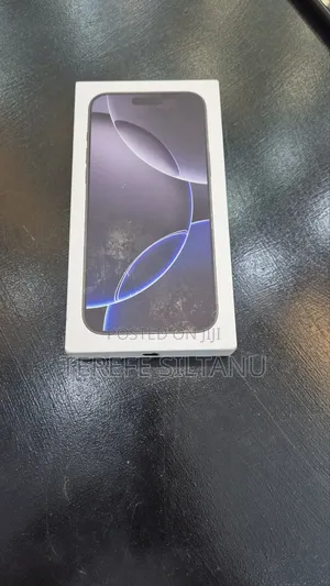 Photo - New Apple iPhone 16 Pro Max 256 GB Black