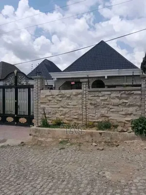 Photo - 3bdrm Villa in 👉👉ጃክሮስ አካባቢ አስቸኳይ, Bole for sale