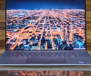 Photo - New Laptop Dell XPS 15 16GB Intel Core I7 SSD 1T