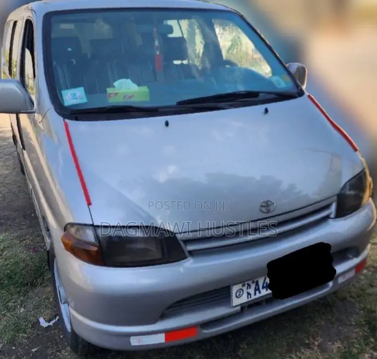 Toyota HiAce 2000 Silver