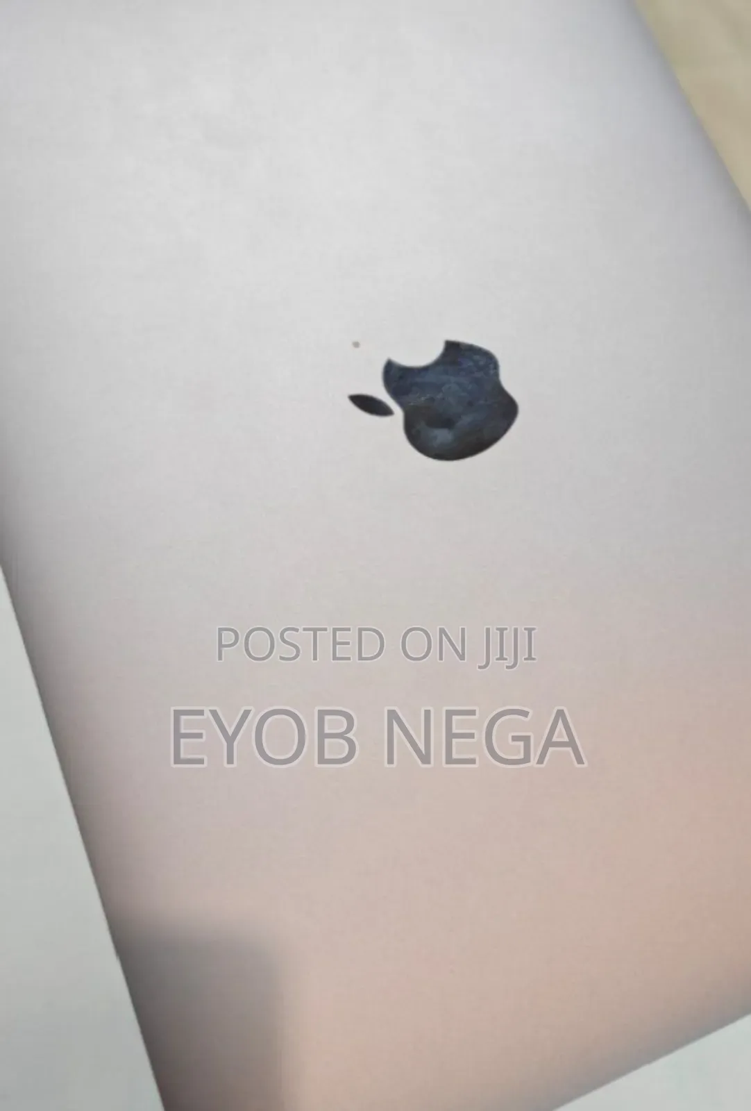 New Laptop Apple MacBook Pro 2022 M2 8GB Apple M2 SSD 256GB