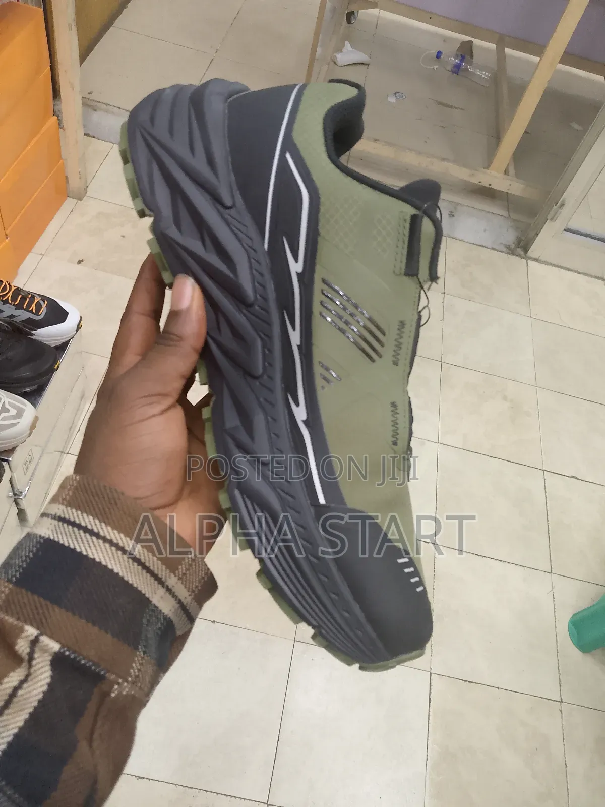 Colombia Water Proof Hater Master Quality Shoes for You