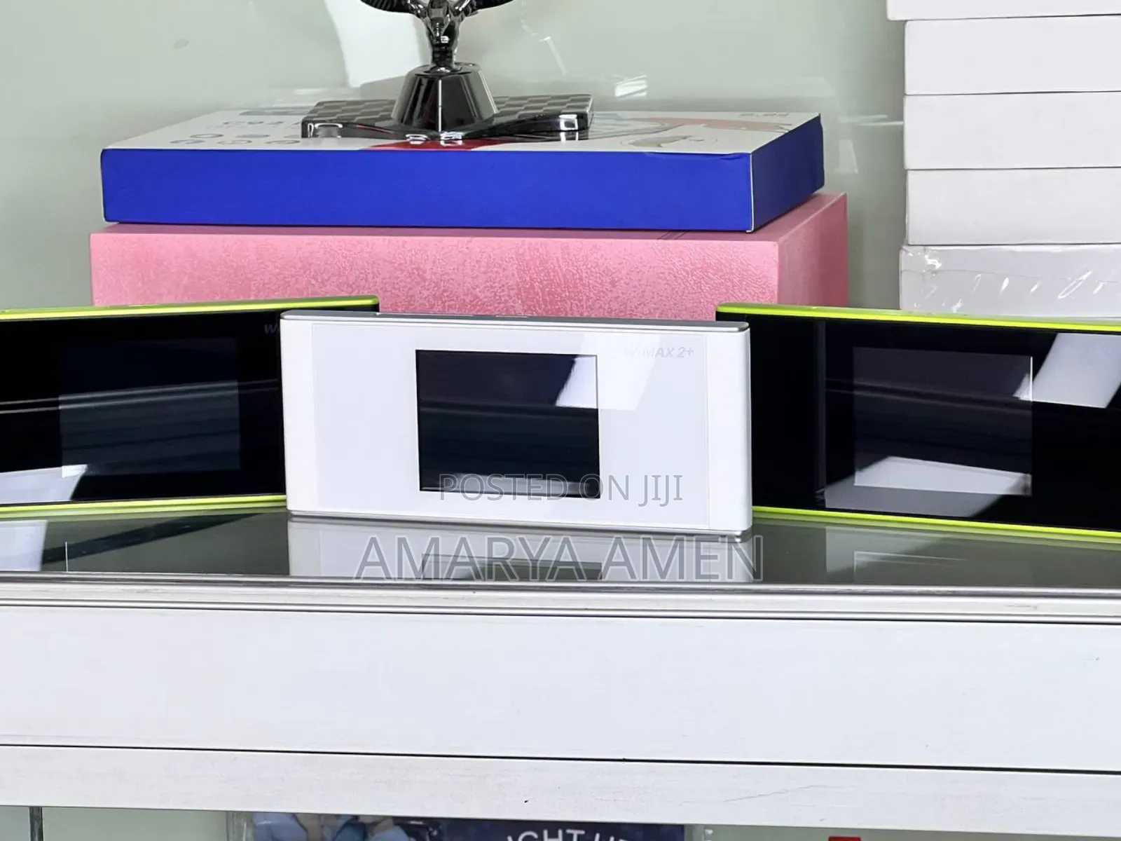 Huawei Touch Screen Portable Wifi Router