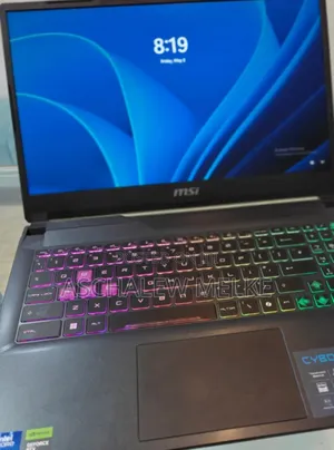 New Laptop MSI Cyborg 15 16GB Intel Core Ultra 7 SSD 1T