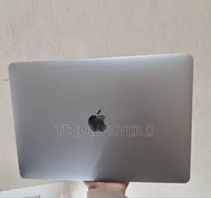 Photo - New Laptop Apple MacBook Pro 2017 16GB Intel Core I5 SSD 256GB