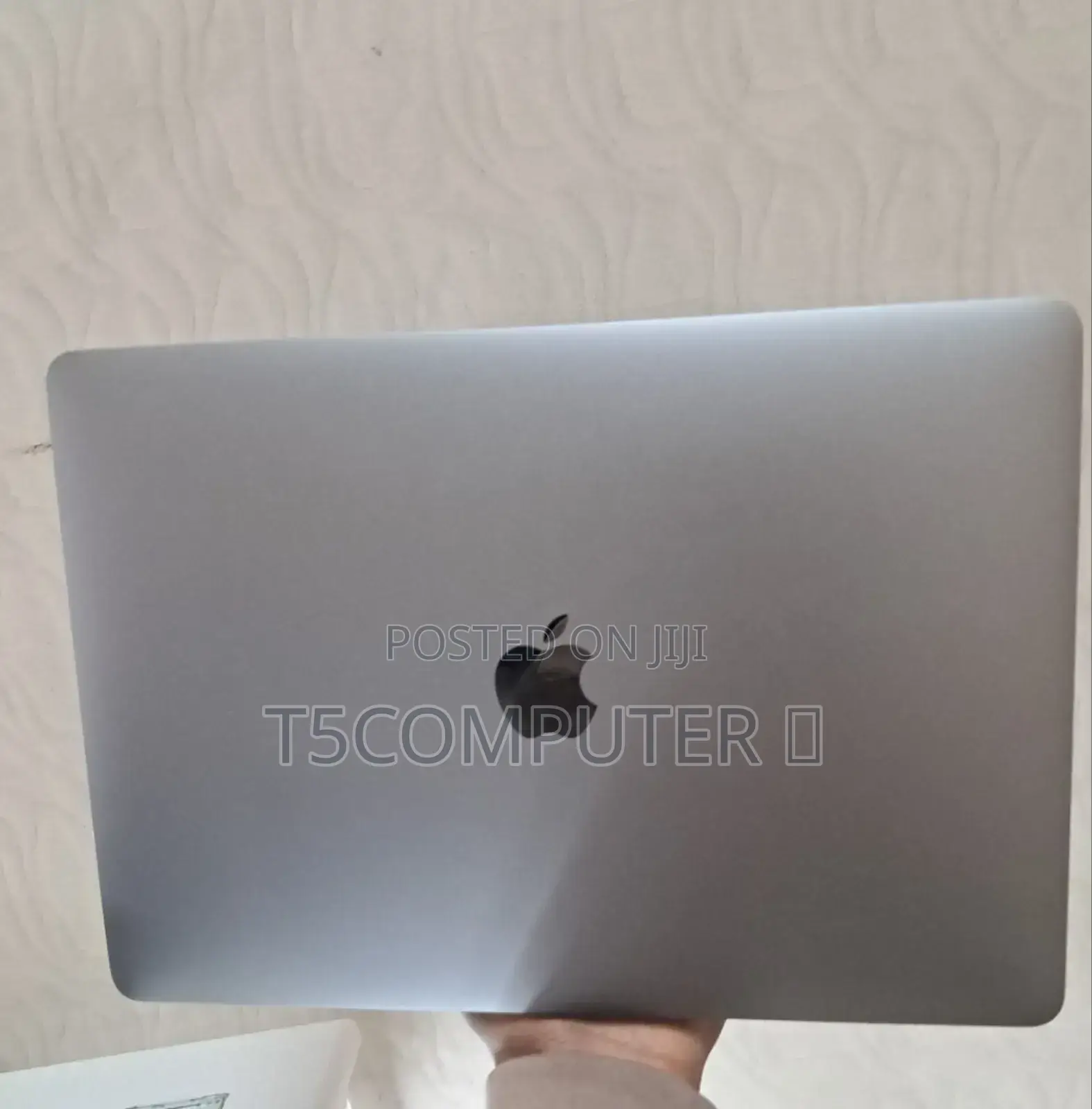 New Laptop Apple MacBook Pro 2017 16GB Intel Core I5 SSD 256GB