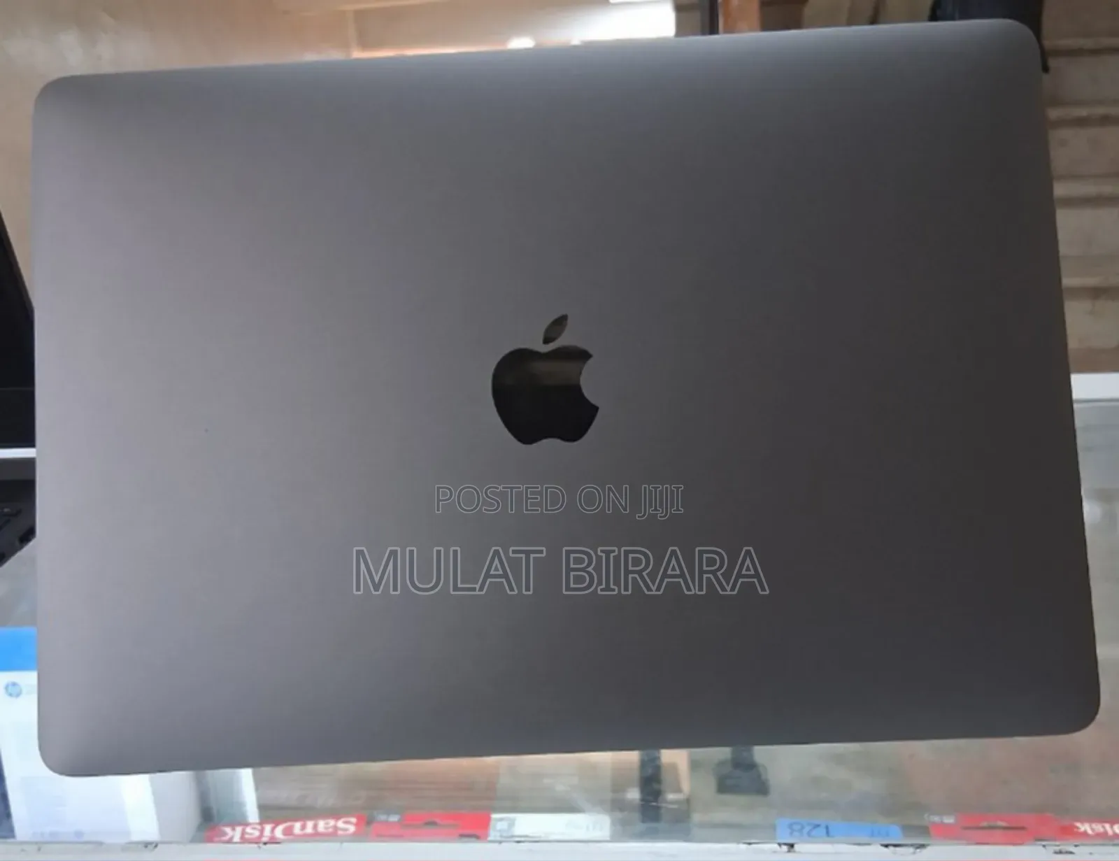 New Laptop Apple MacBook Pro 2017 16GB Intel Core I5 SSD 256GB