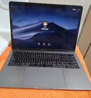 New Laptop Apple MacBook Pro 2017 16GB Intel Core I5 SSD 256GB