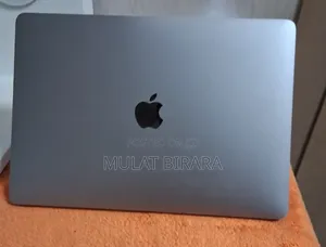 New Laptop Apple MacBook Pro 2017 16GB Intel Core I5 SSD 256GB