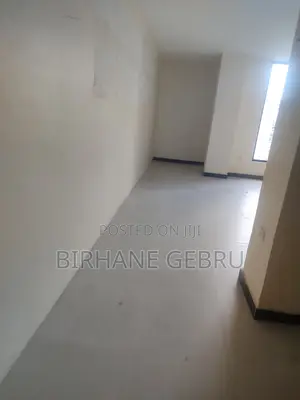 Complex Apartiment Rent for Spa Training, Insurance and Othe