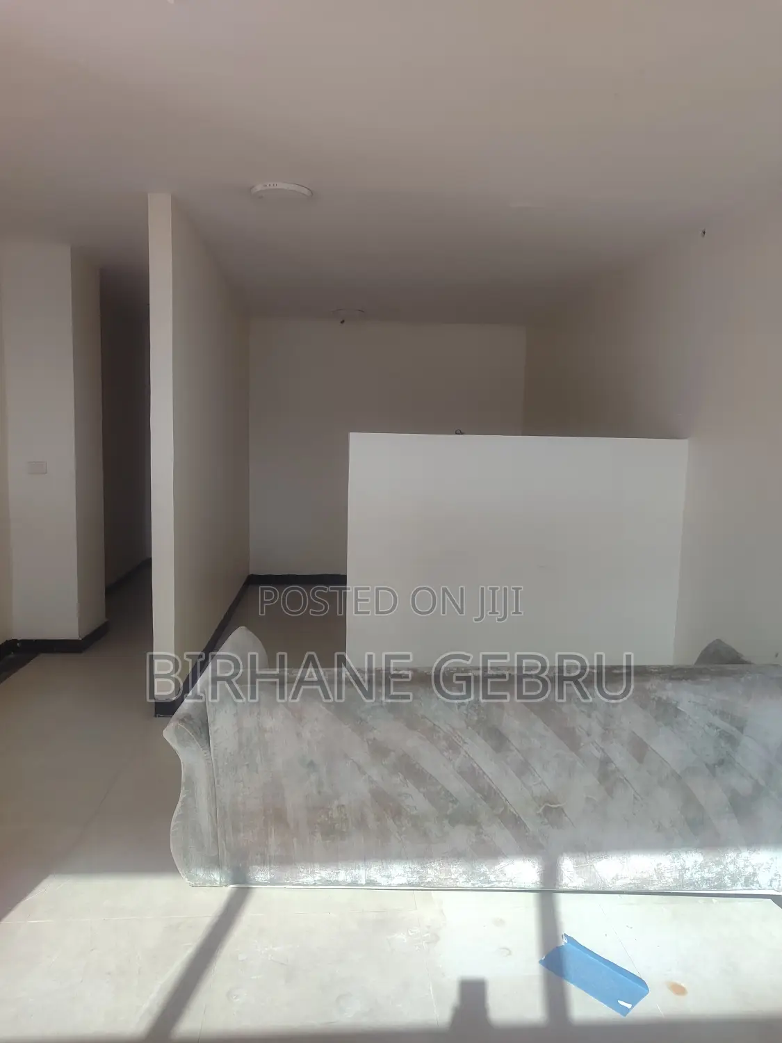 Complex Apartiment Rent for Spa Training, Insurance and Othe