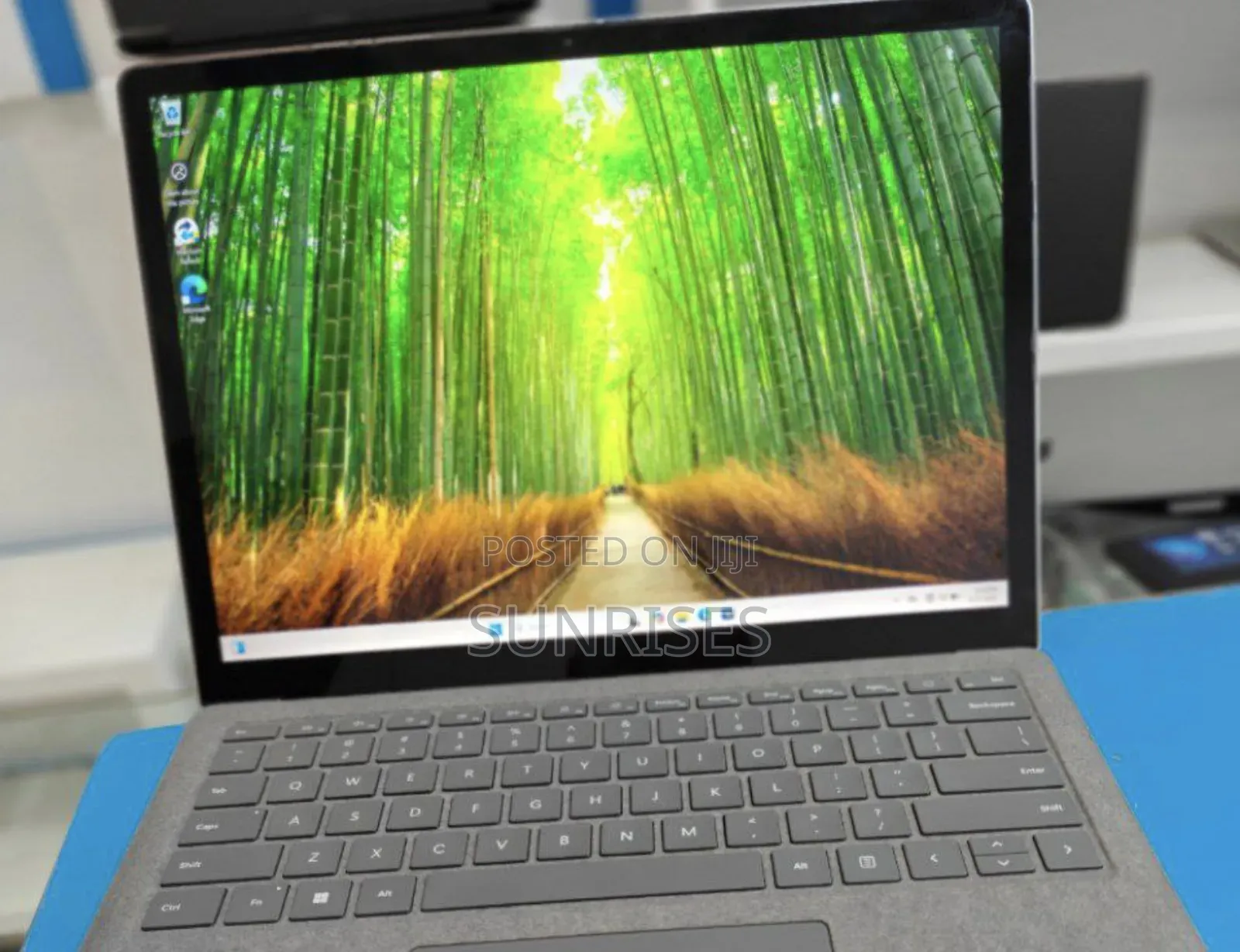 New Laptop Microsoft Surface 16GB Intel Core I7 SSD 512GB