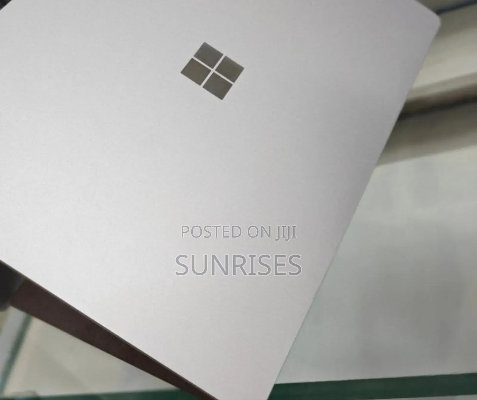 New Laptop Microsoft Surface 16GB Intel Core I7 SSD 512GB