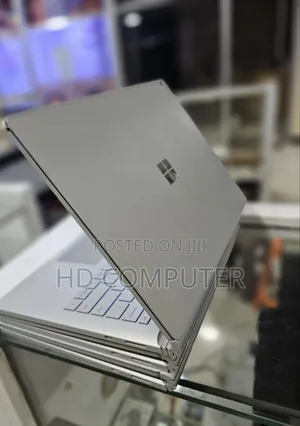 New Laptop Microsoft Surface Book 3 16GB Intel Core I7 SSD 256GB