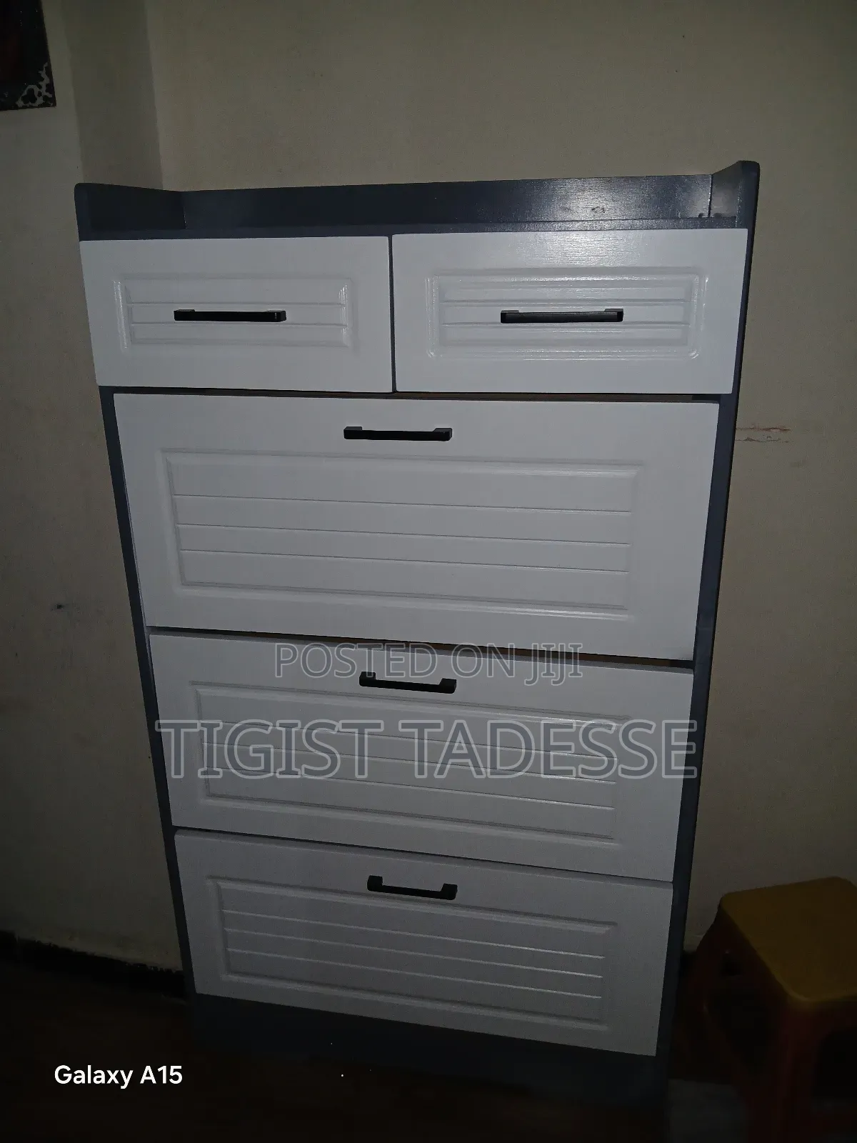 ጫማ መደርደርያ 80*140