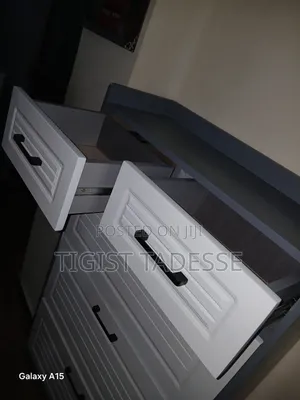 ጫማ መደርደርያ 80*140