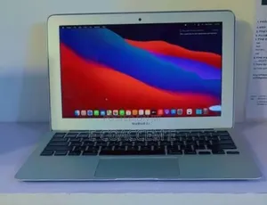 New Laptop Apple MacBook 4GB Intel Core I5 SSD 256GB