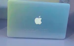 New Laptop Apple MacBook 2013 4GB Intel Core I5 SSD 256GB