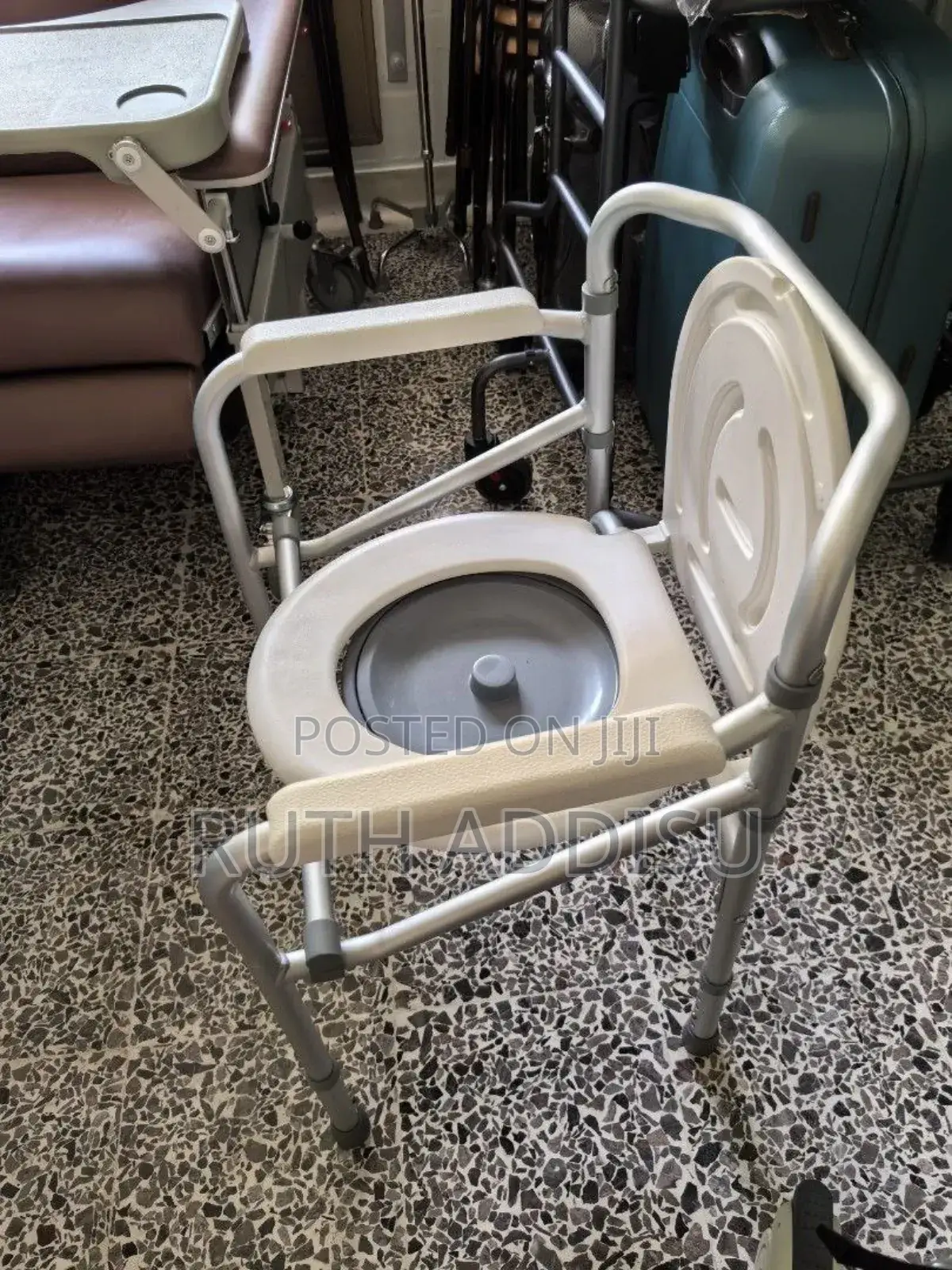 Commode Chair Medical Brand New Toilet Chair2፮commode Chair