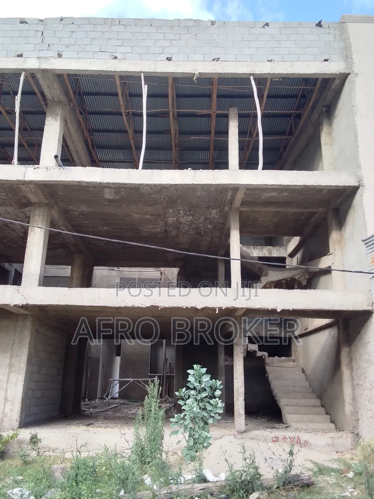 5bdrm House in Tuludimtu Alem Bank, Akaky Kaliti for sale