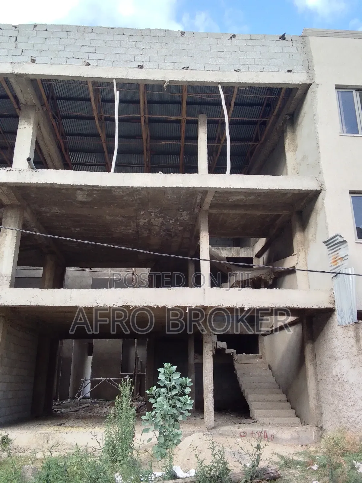 5bdrm House in Tuludimtu Alem Bank, Akaky Kaliti for sale