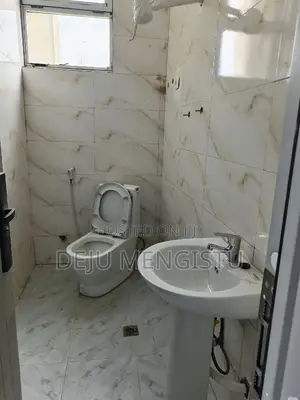 2bdrm Apartment in አያት 5, Bole for rent