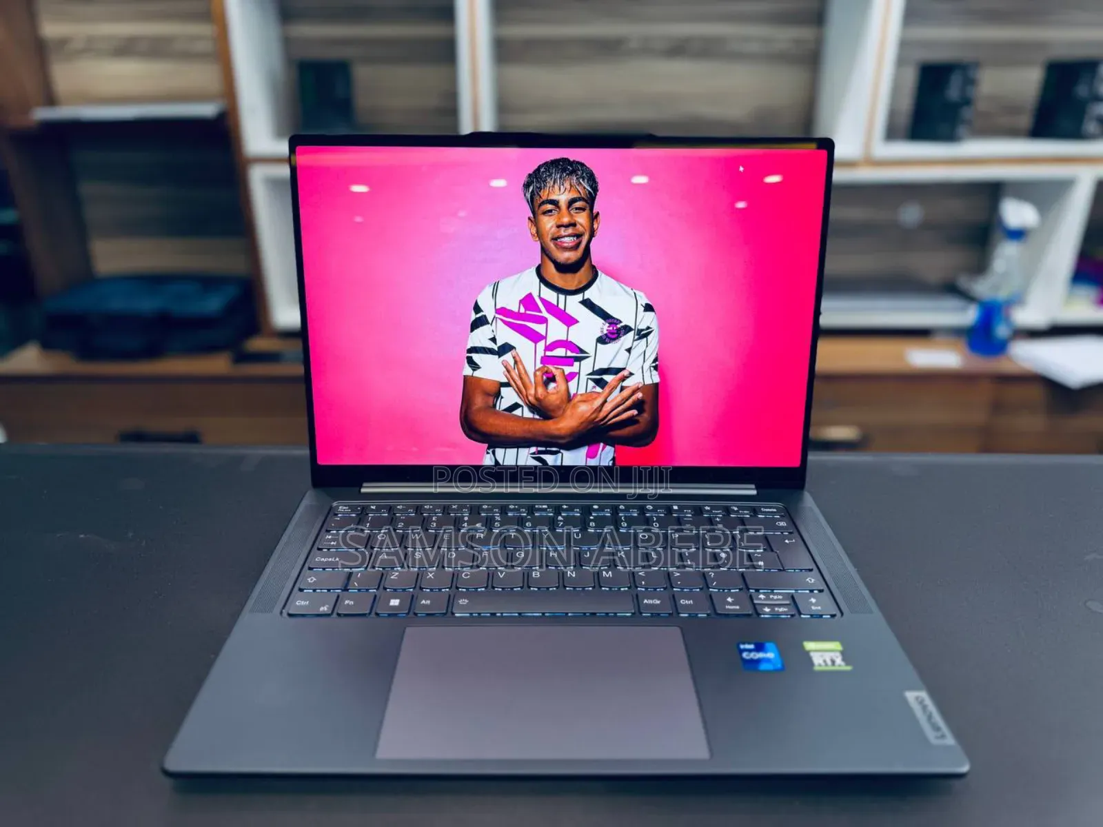 New Laptop Lenovo IdeaPad Yoga 13 32GB Intel Core I7 SSD 1T