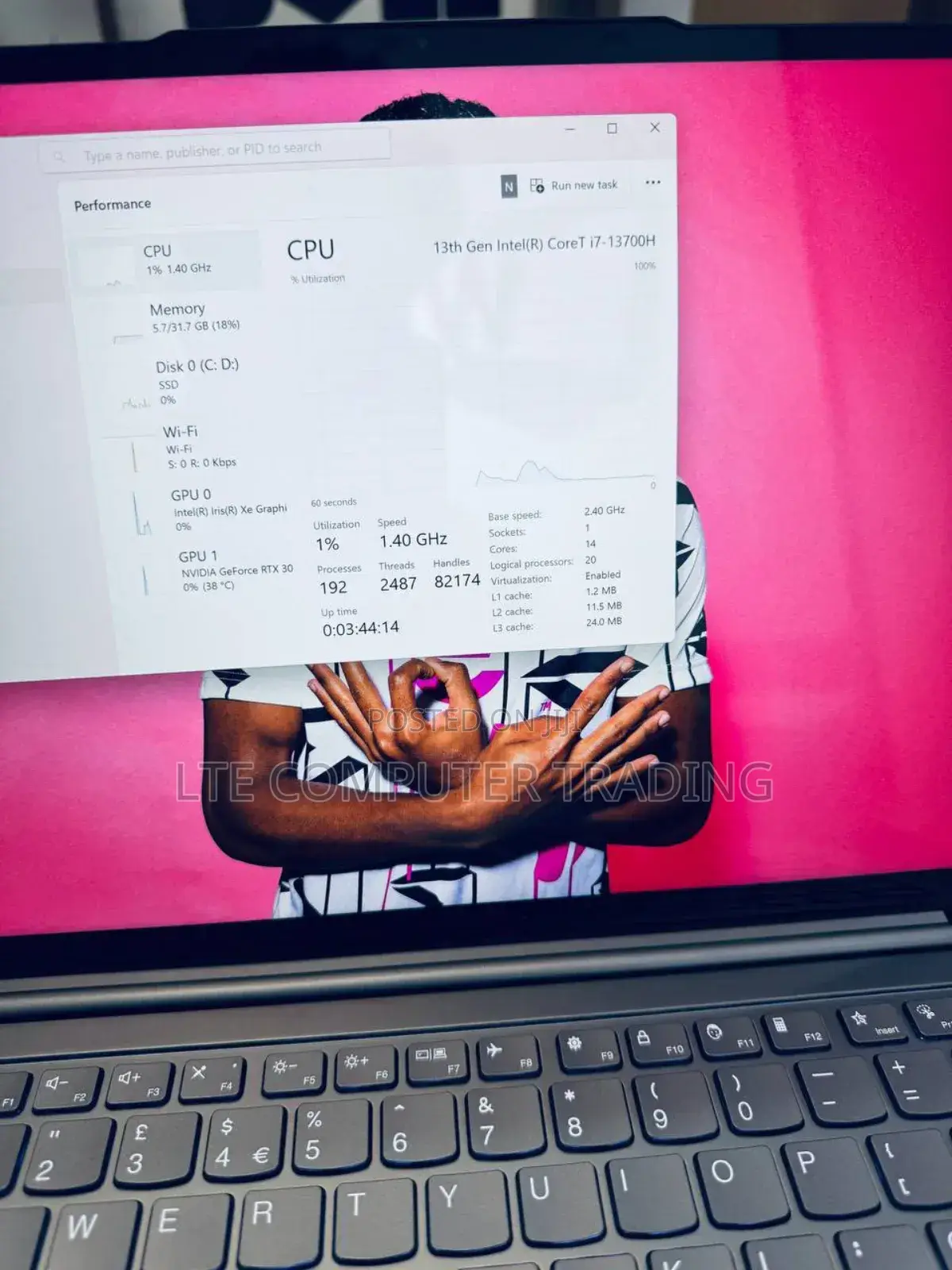 New Laptop Lenovo IdeaPad Yoga 13 32GB Intel Core I7 SSD 1T