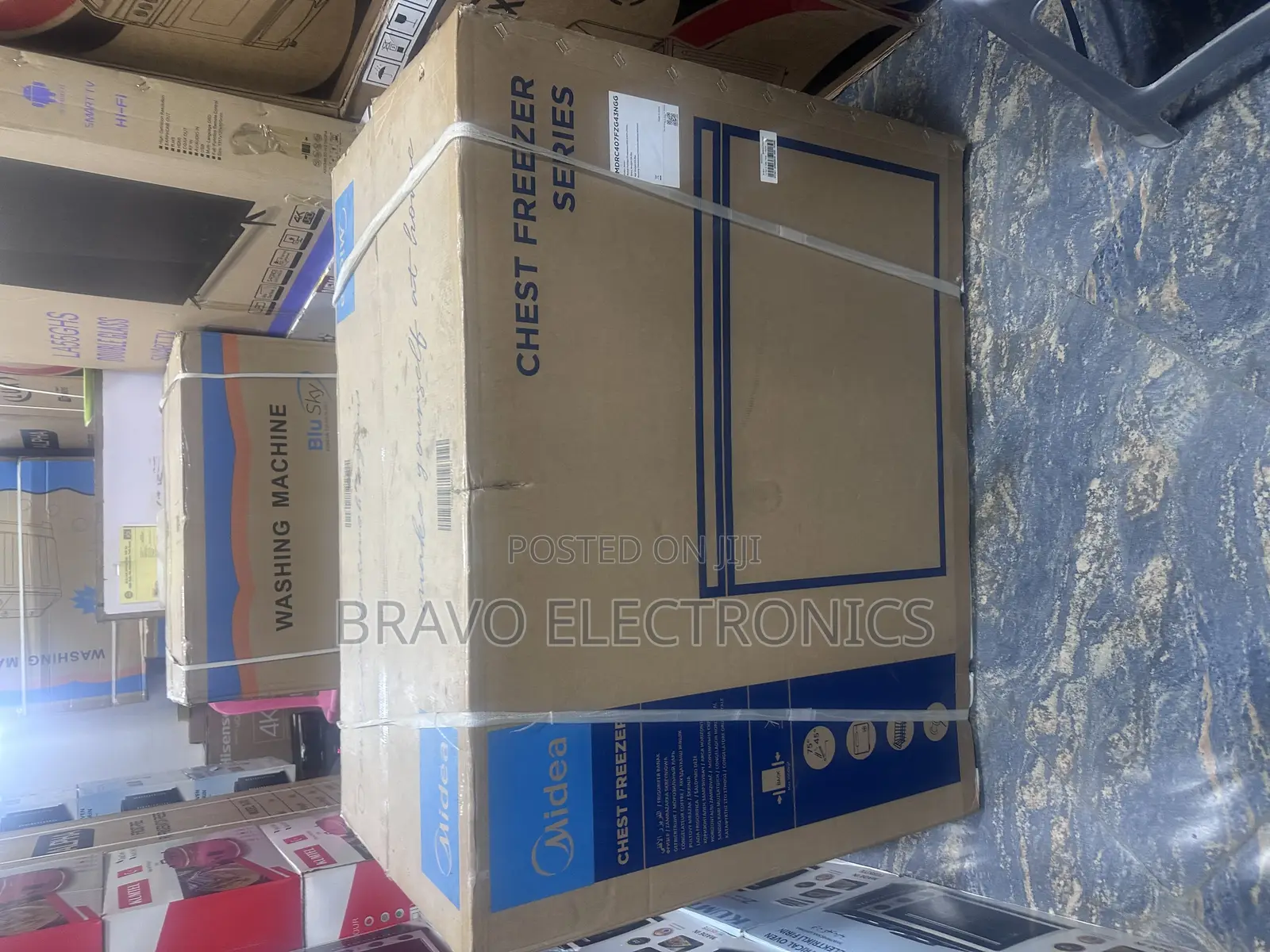 Midea 407 Chest Freezer