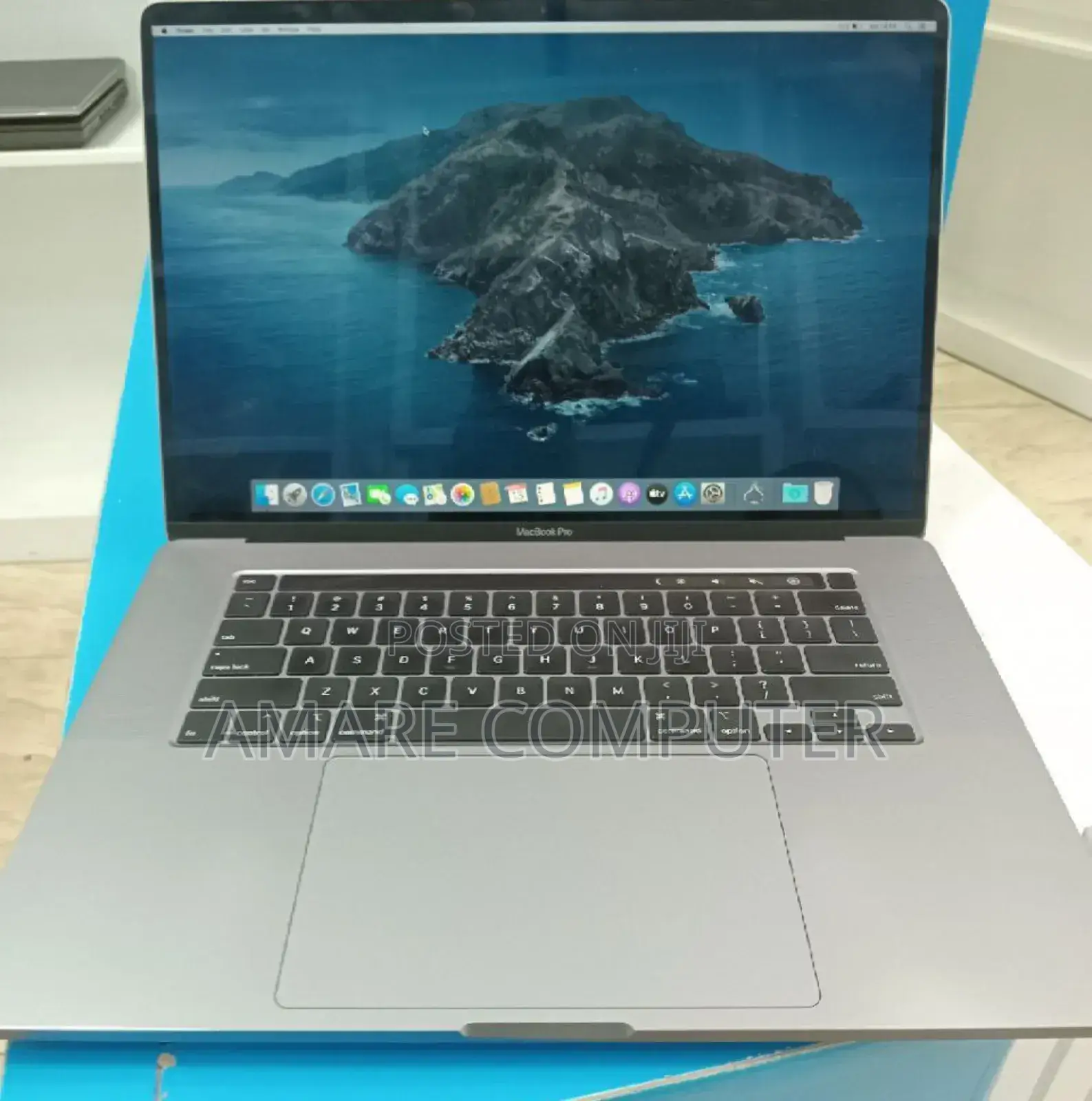 New Laptop Apple MacBook Pro 2019 16GB Intel Core I7 SSD 512GB