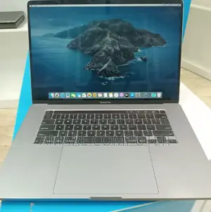 New Laptop Apple MacBook Pro 2019 16GB Intel Core I7 SSD 512GB