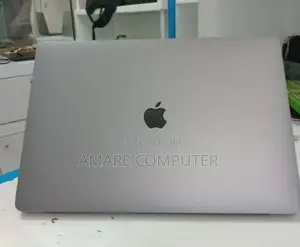 New Laptop Apple MacBook Pro 2019 16GB Intel Core I7 SSD 512GB