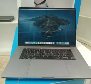 New Laptop Apple MacBook Pro 2019 16GB Intel Core I7 SSD 512GB