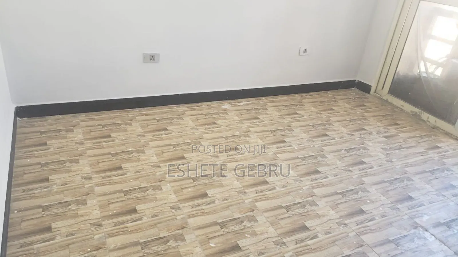 Furnished 2bdrm Condo in 40/60 ኮንዶሚንየም, Bole for sale