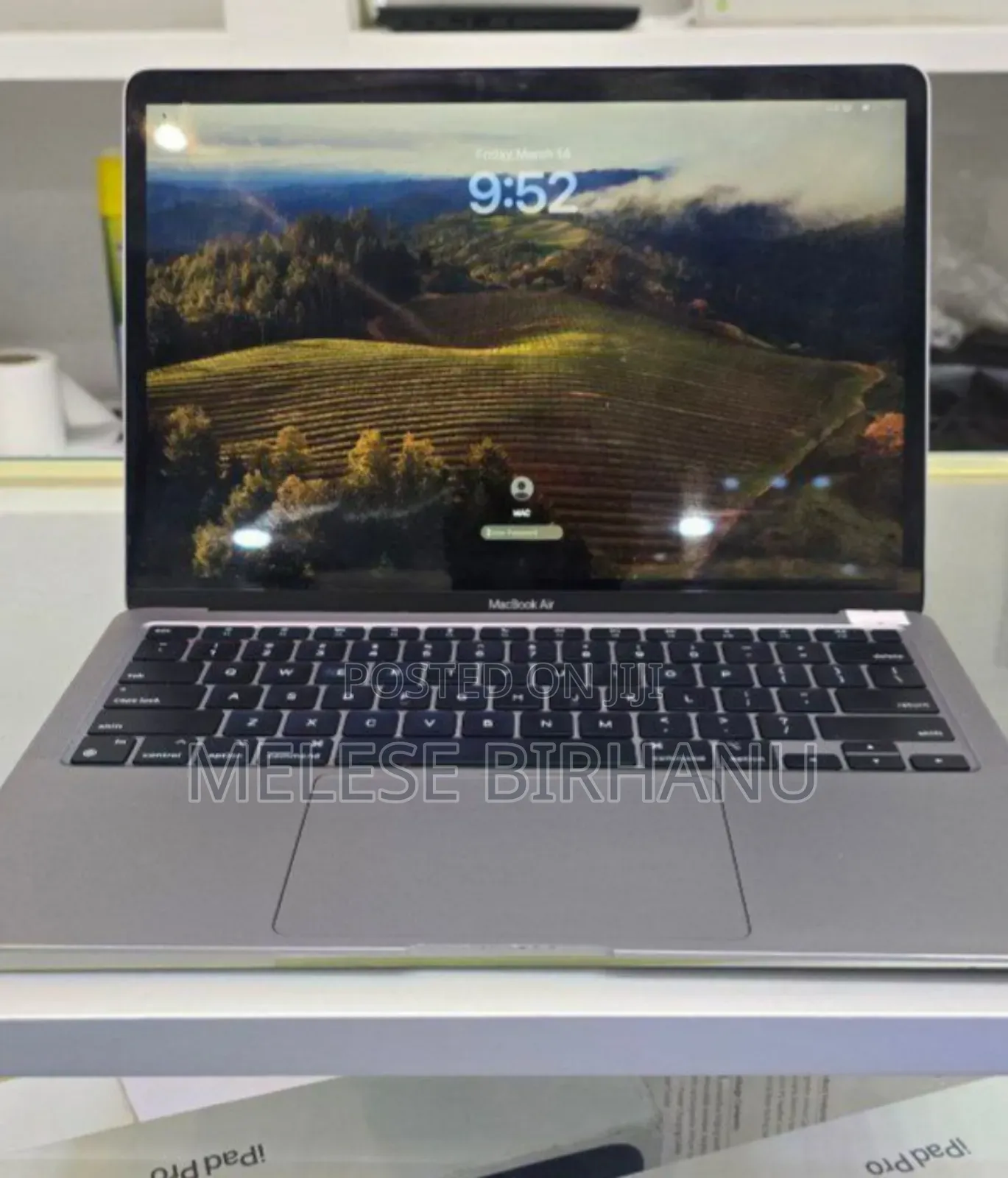 New Laptop Apple MacBook Air 2020 M1 8GB Apple M1 SSD 512GB